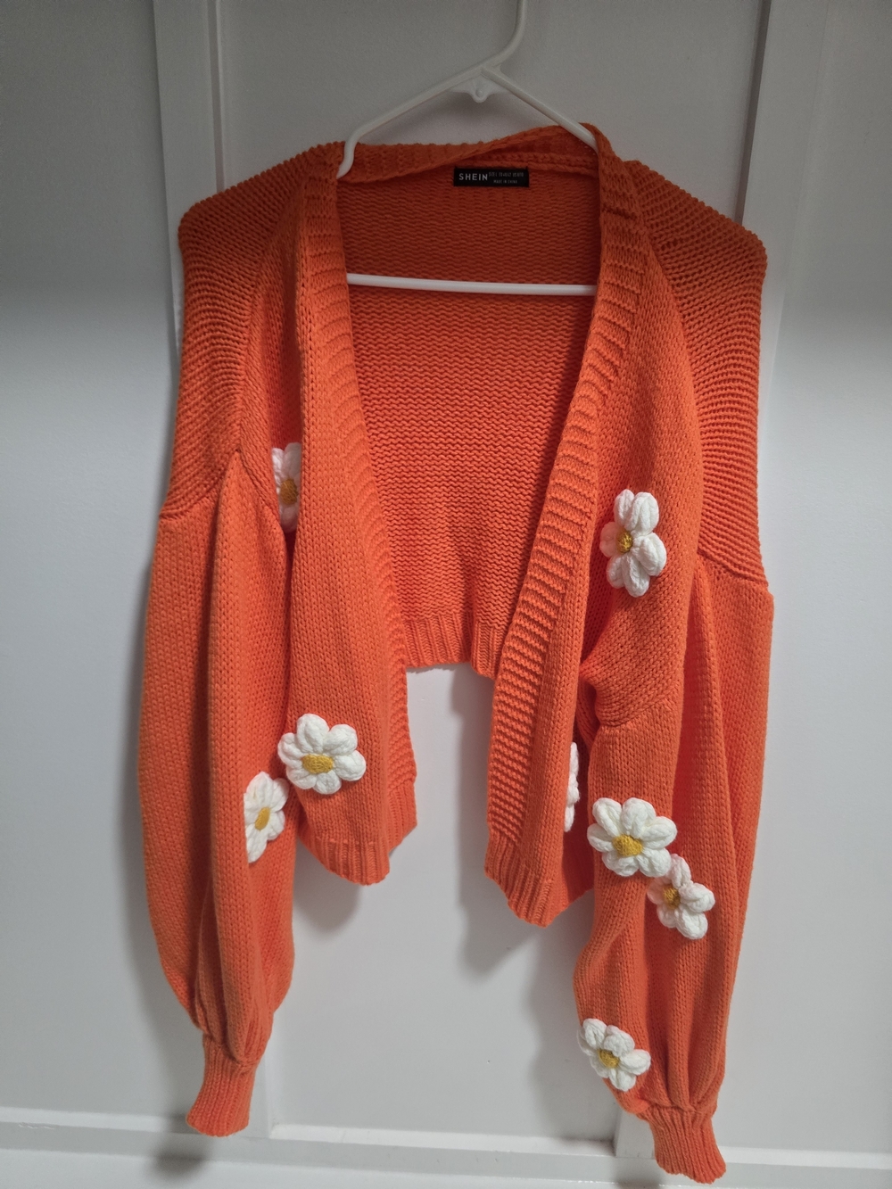SHEIN Orange Cropped Cardigan with White Daisy Appliqués